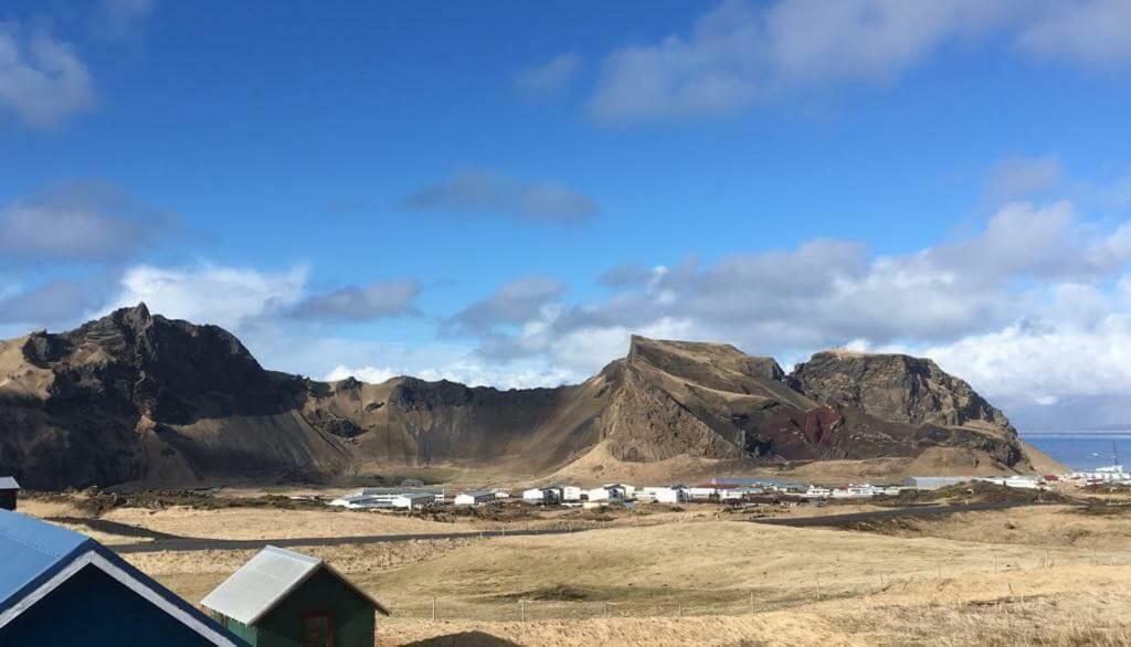 Ofanleiti Cottages Vestmannaeyjar Exterior photo